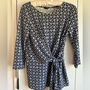 Ann Taylor Side-tie periwinkle blue patterned 3/4 Sleeve, Petite XXS, MSRP $68